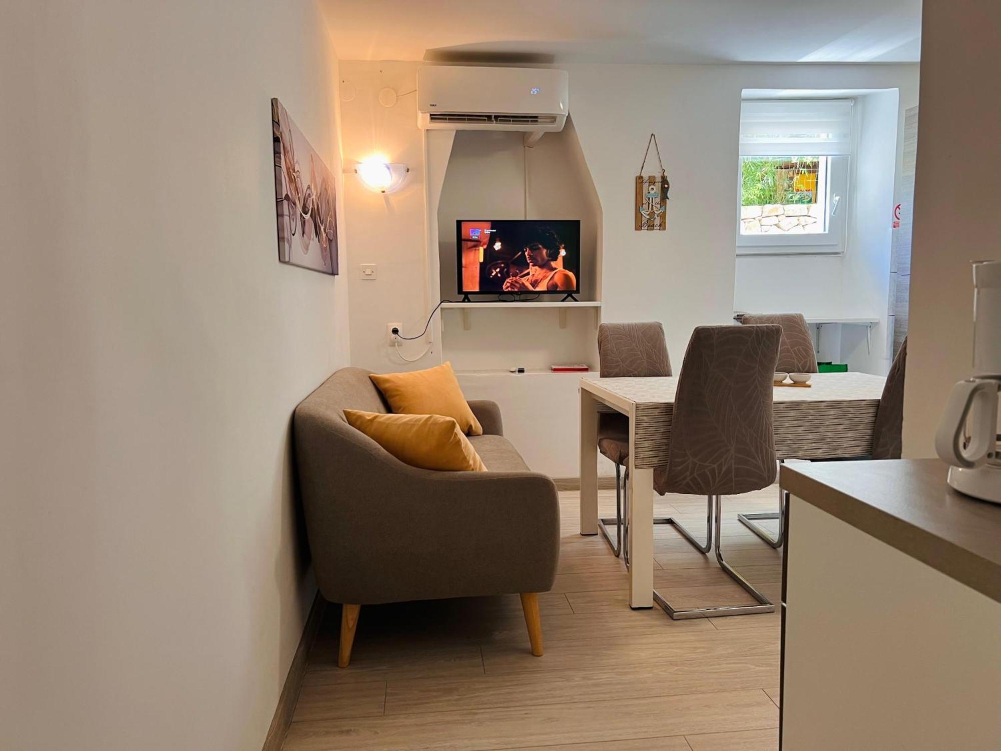 Apartman Gabriela Mali Lošinj Zewnętrze zdjęcie